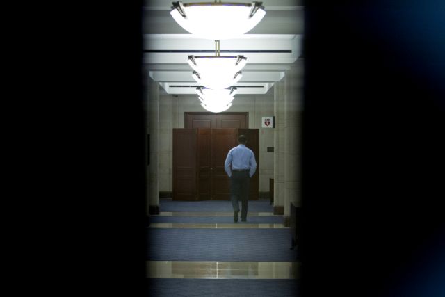 Η επίθεση στη Βεγγάζη «ήταν έργο τρομοκρατών» είπε ο Πετρέους στο Κογκρέσο